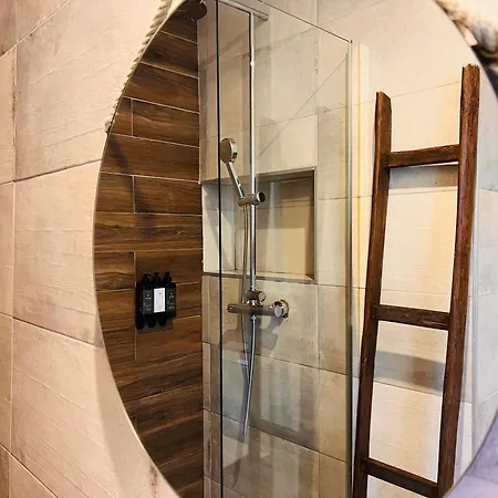Oryza Guest House&