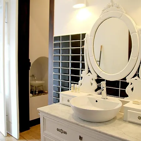 Oryza Guest House& *