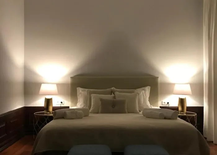 Oryza Guest House& *